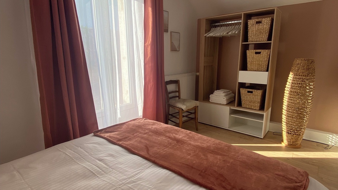 Photo of Bedroom in Senlisse