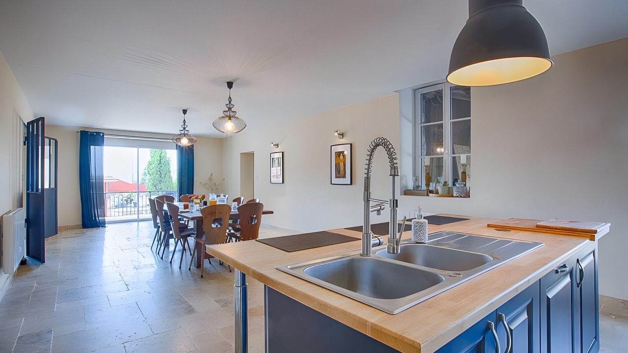 Photo of Kitchen in Saint-Bonnet-de-Valclerieux
