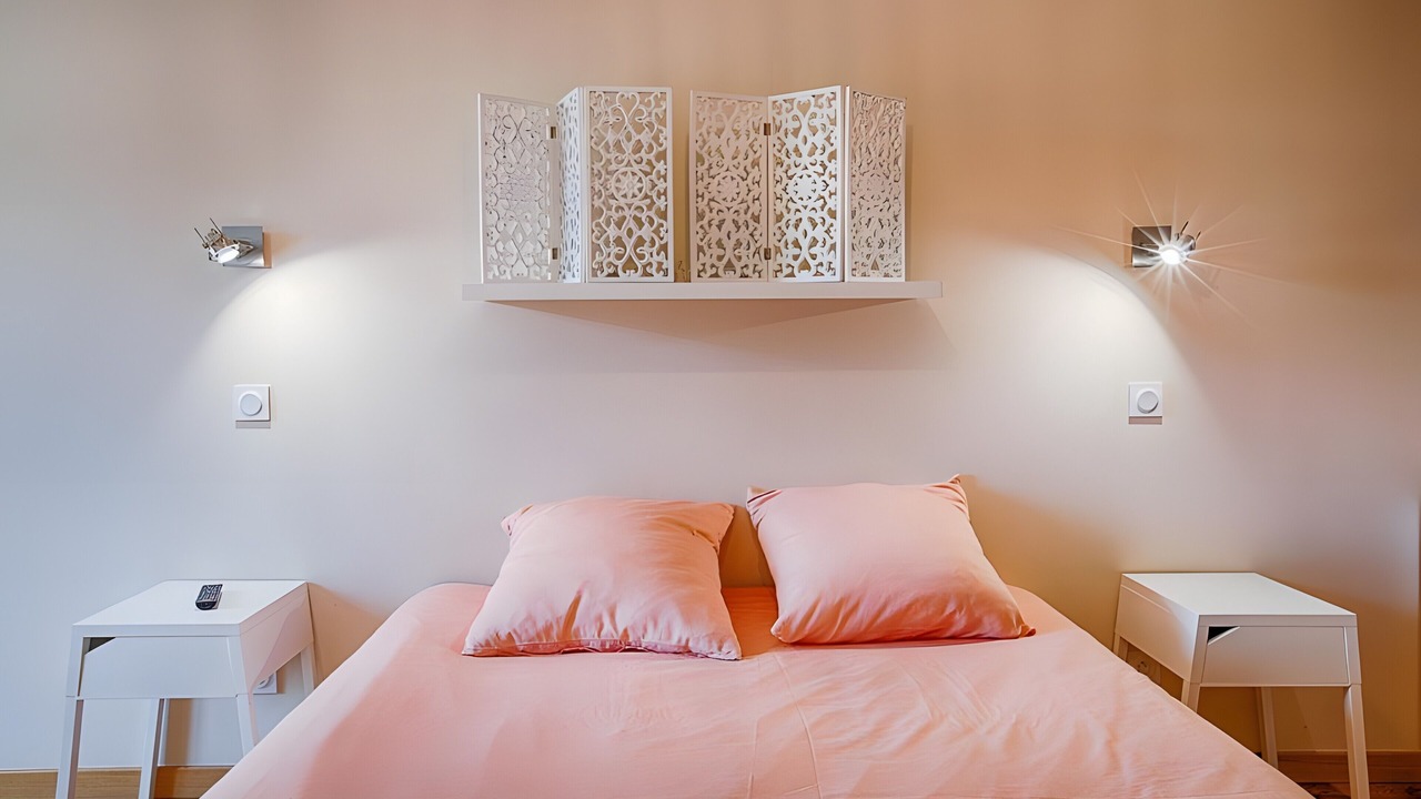 Photo of Bedroom in Saint-Bonnet-de-Valclerieux