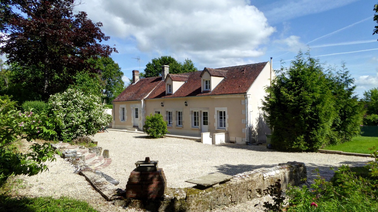 Photo of Outdoor in Merry-Sec