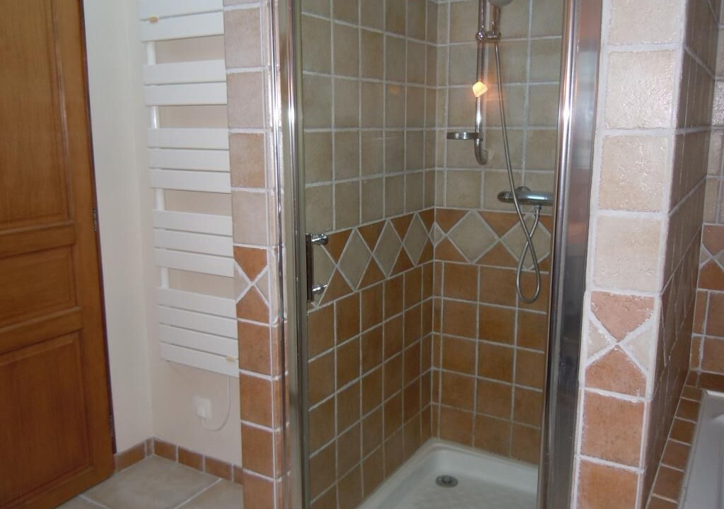 Photo of Bathroom in Merry-Sec