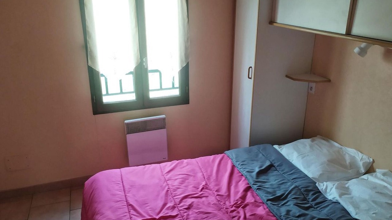 Photo of Bedroom in Saint-Rome-de-Tarn