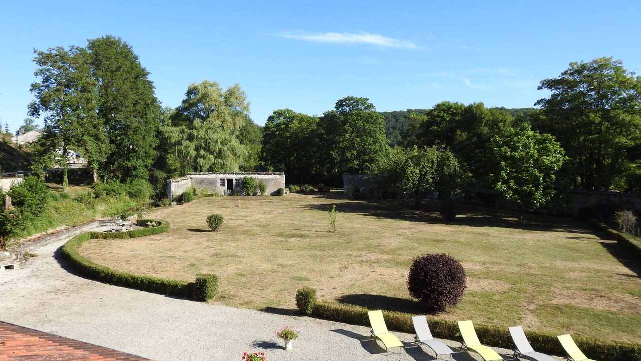 Photo of Outdoor in Roches-Bettaincourt