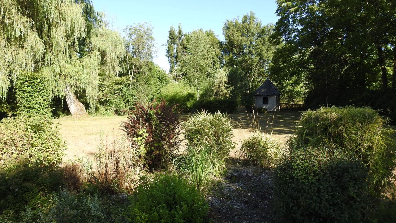 Photo of Outdoor in Roches-Bettaincourt