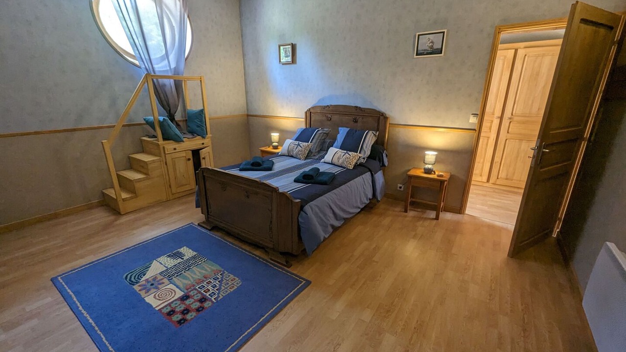 Photo of Bedroom in Forcey