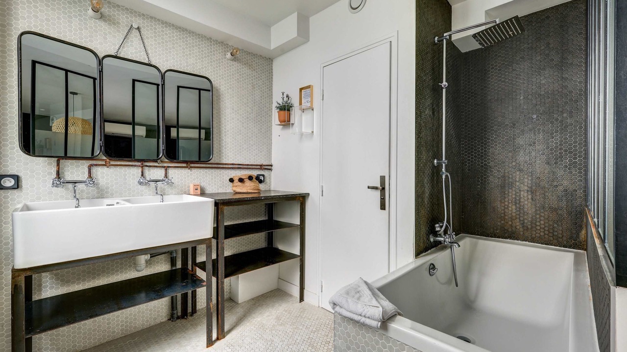 Photo of Bathroom in Quartier de la Porte-Saint-Denis
