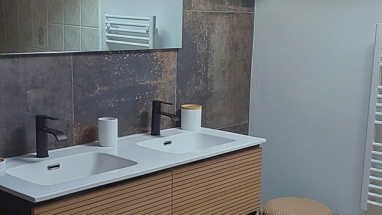 Photo of Bathroom in Beaumont-du-Ventoux