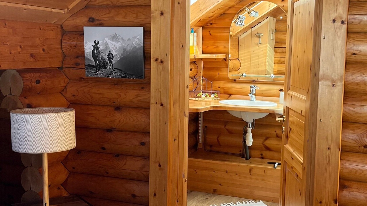 Photo of Bedroom in Laval