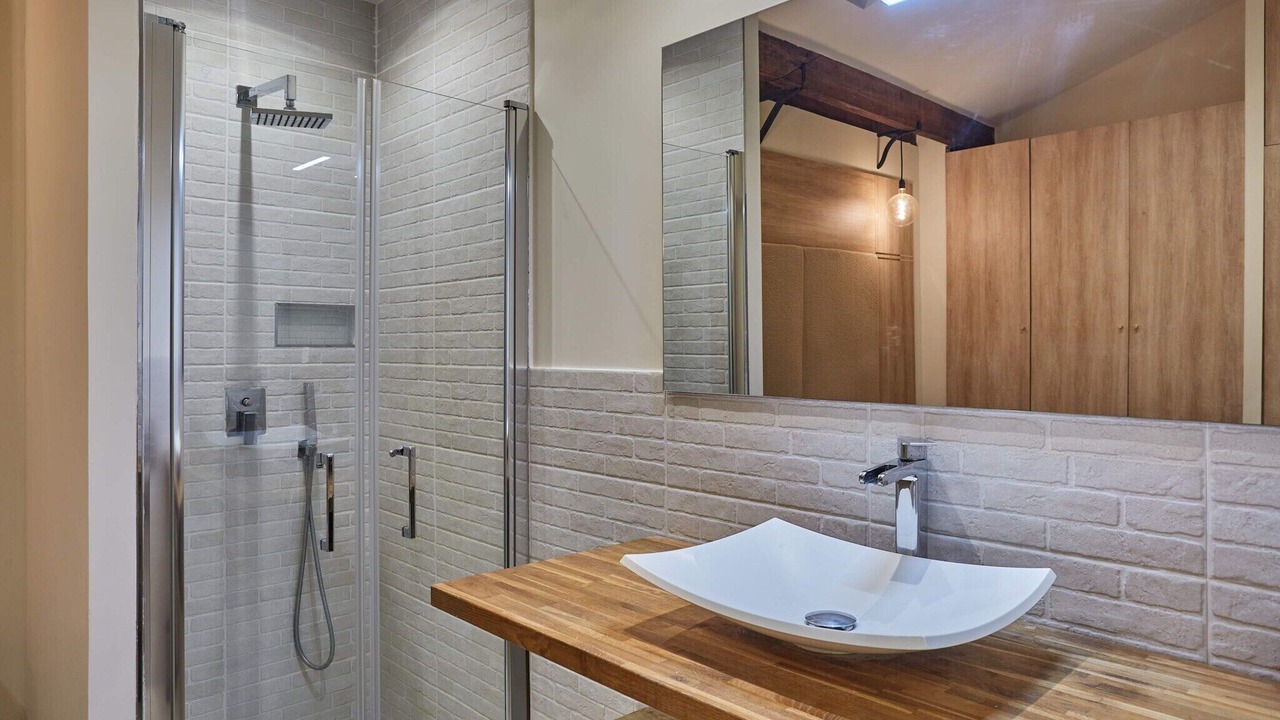 Photo of Bathroom in Porte-Saint-Martin