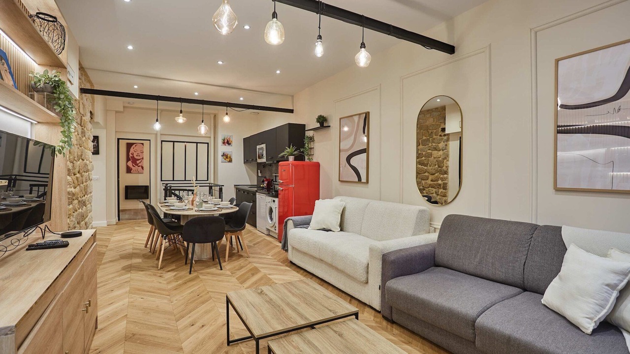 Photo of Livingroom in Porte-Saint-Martin