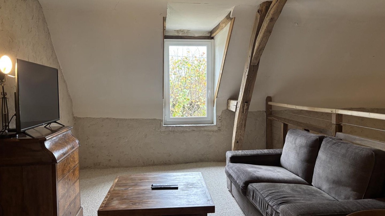 Photo of Livingroom in Diou