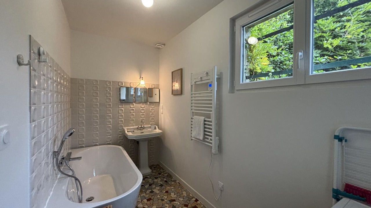 Photo of Bathroom in Diou
