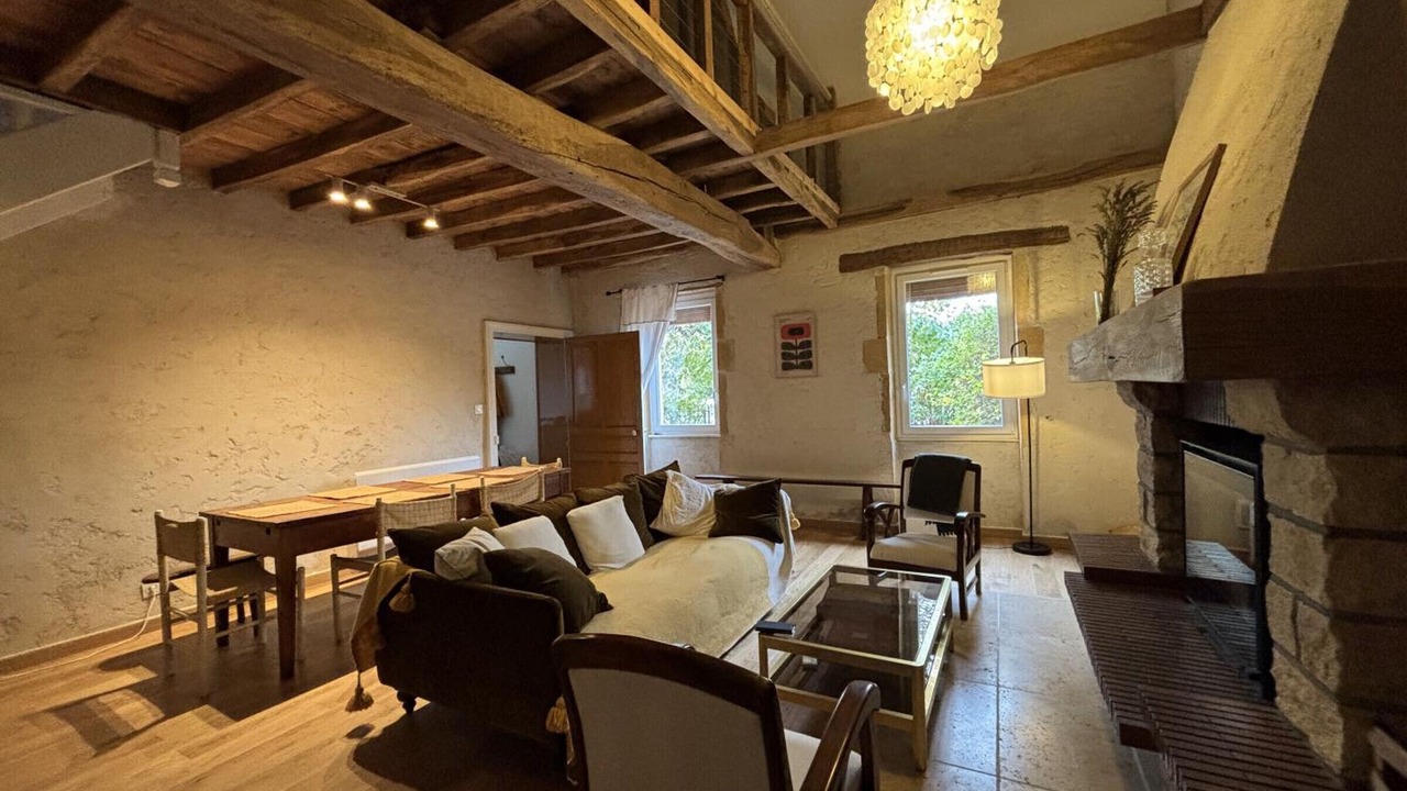 Photo of Livingroom in Diou