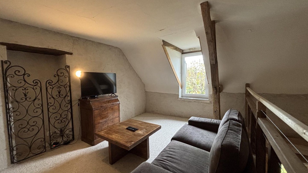 Photo of Livingroom in Diou