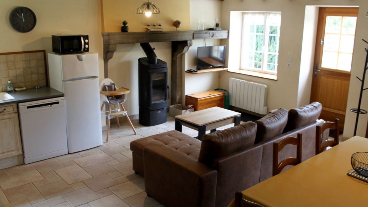 Photo of Bedroom in Saint-Berain-sous-Sanvignes