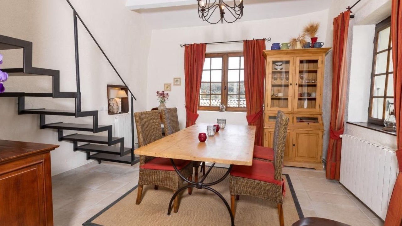 Photo of Livingroom in Aleyrac