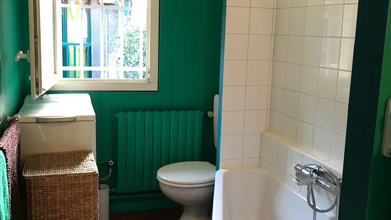 Photo of Bathroom in Quartier de la Maison-Blanche
