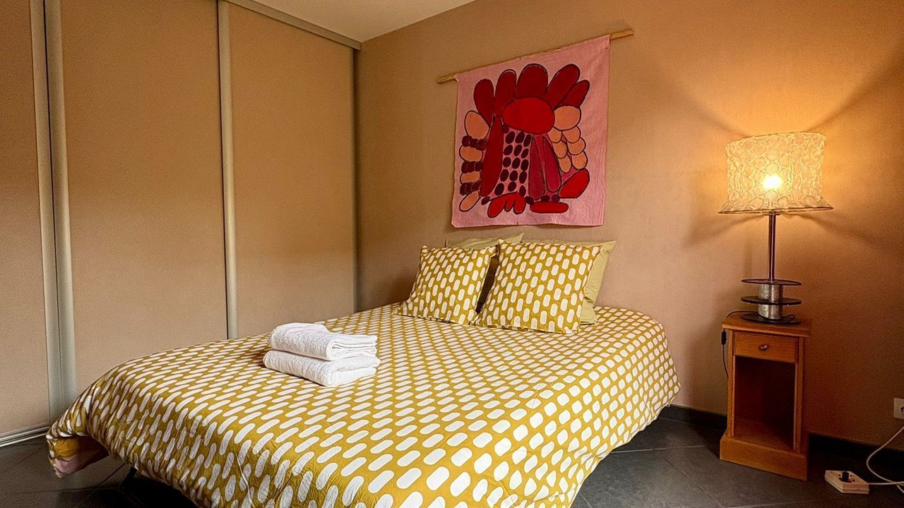 Photo of Bedroom in Charmes-sur-Rhone