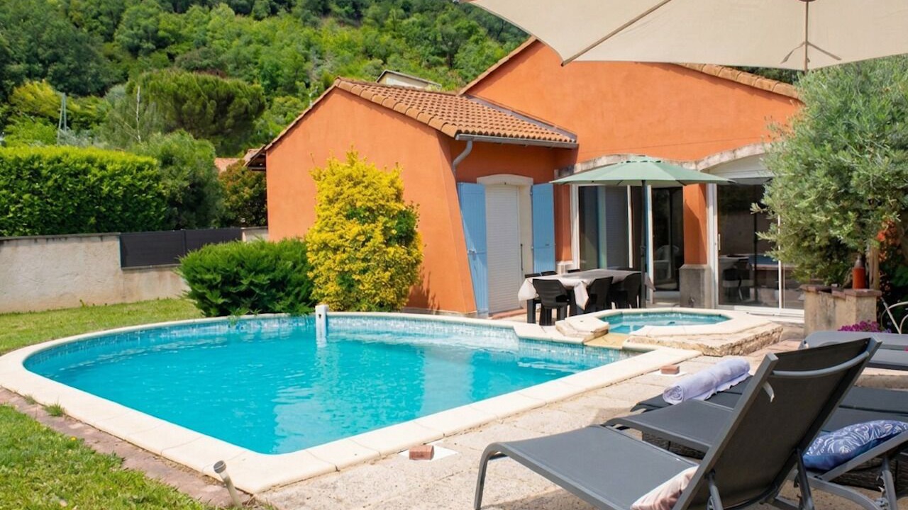 Photo of Outdoor in Charmes-sur-Rhone