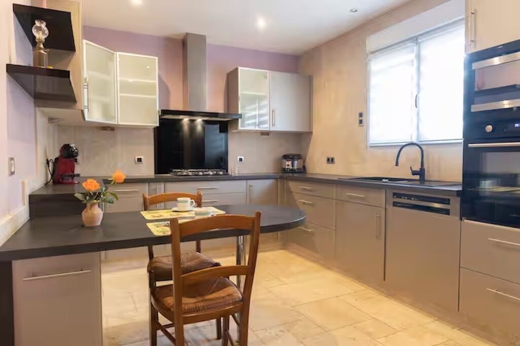 Photo of Kitchen in Charmes-sur-Rhone
