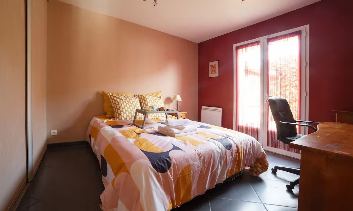 Photo of Bedroom in Charmes-sur-Rhone