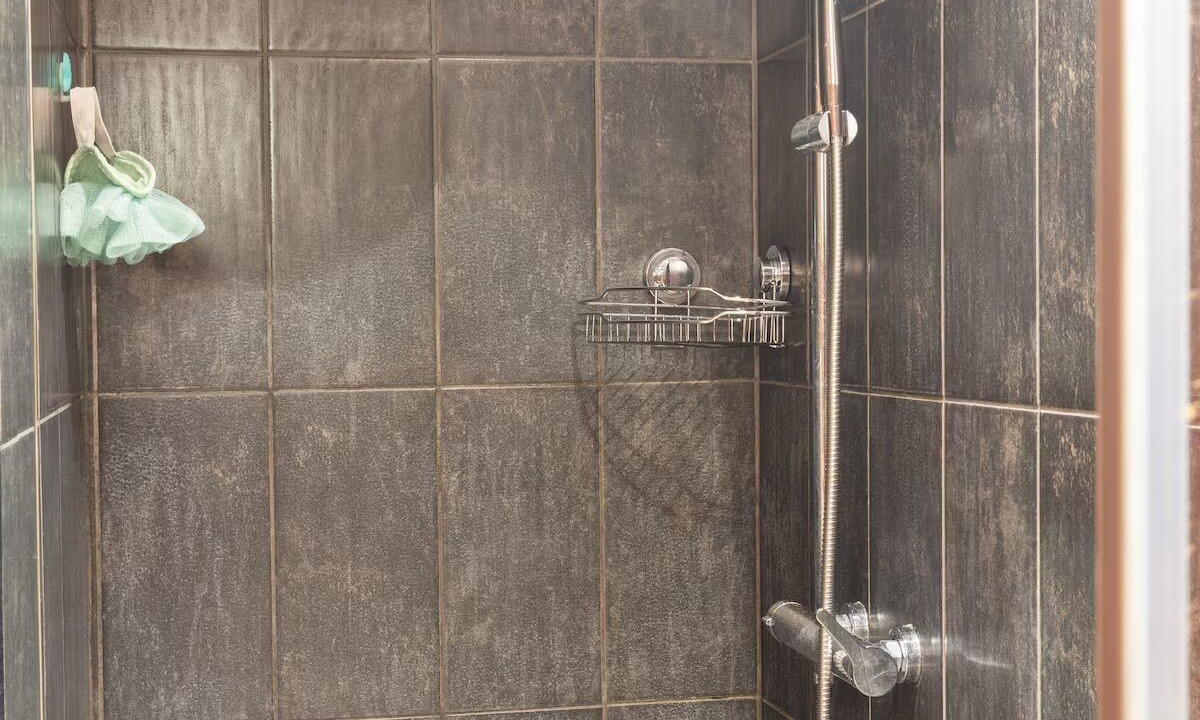 Photo of Bathroom in Charmes-sur-Rhone
