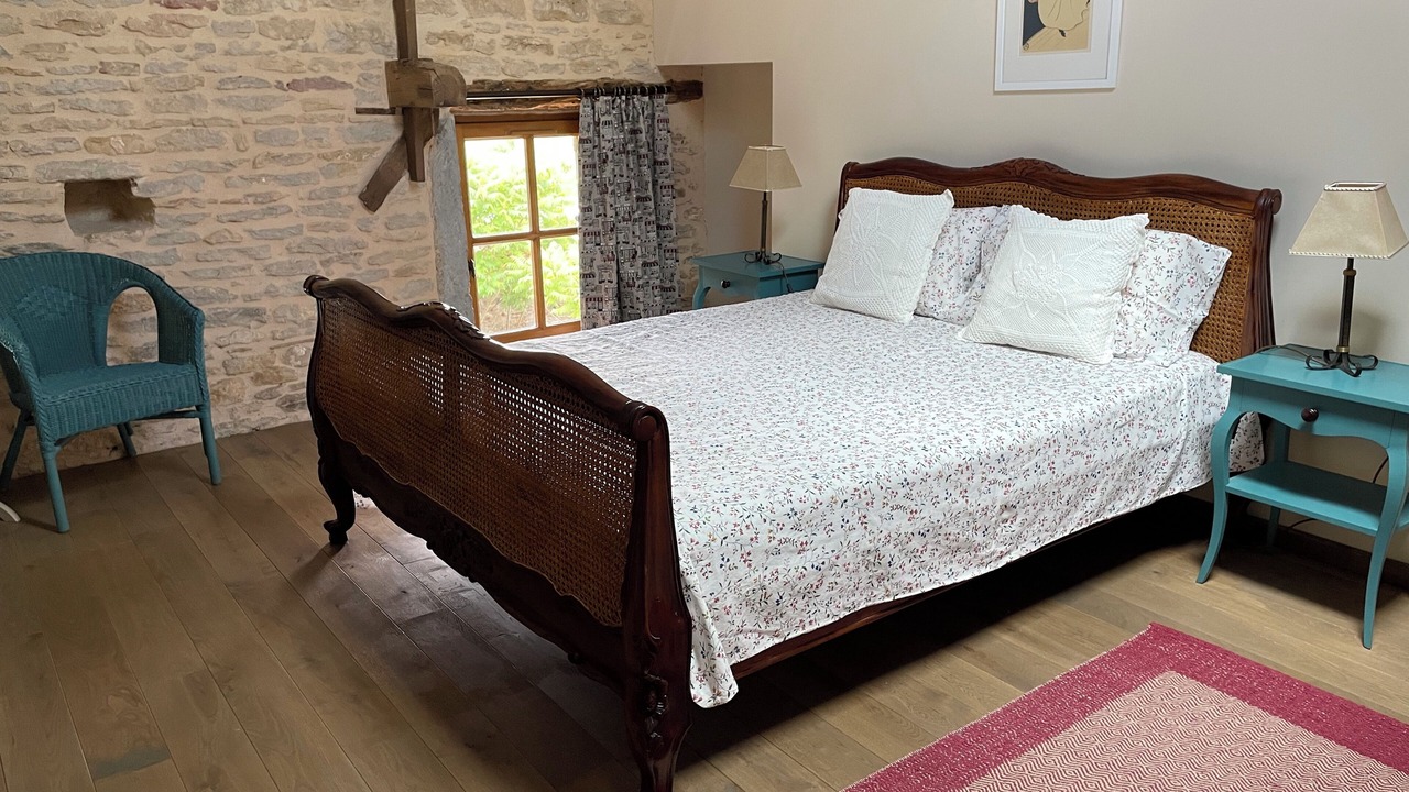 Photo of Bedroom in La Vineuse