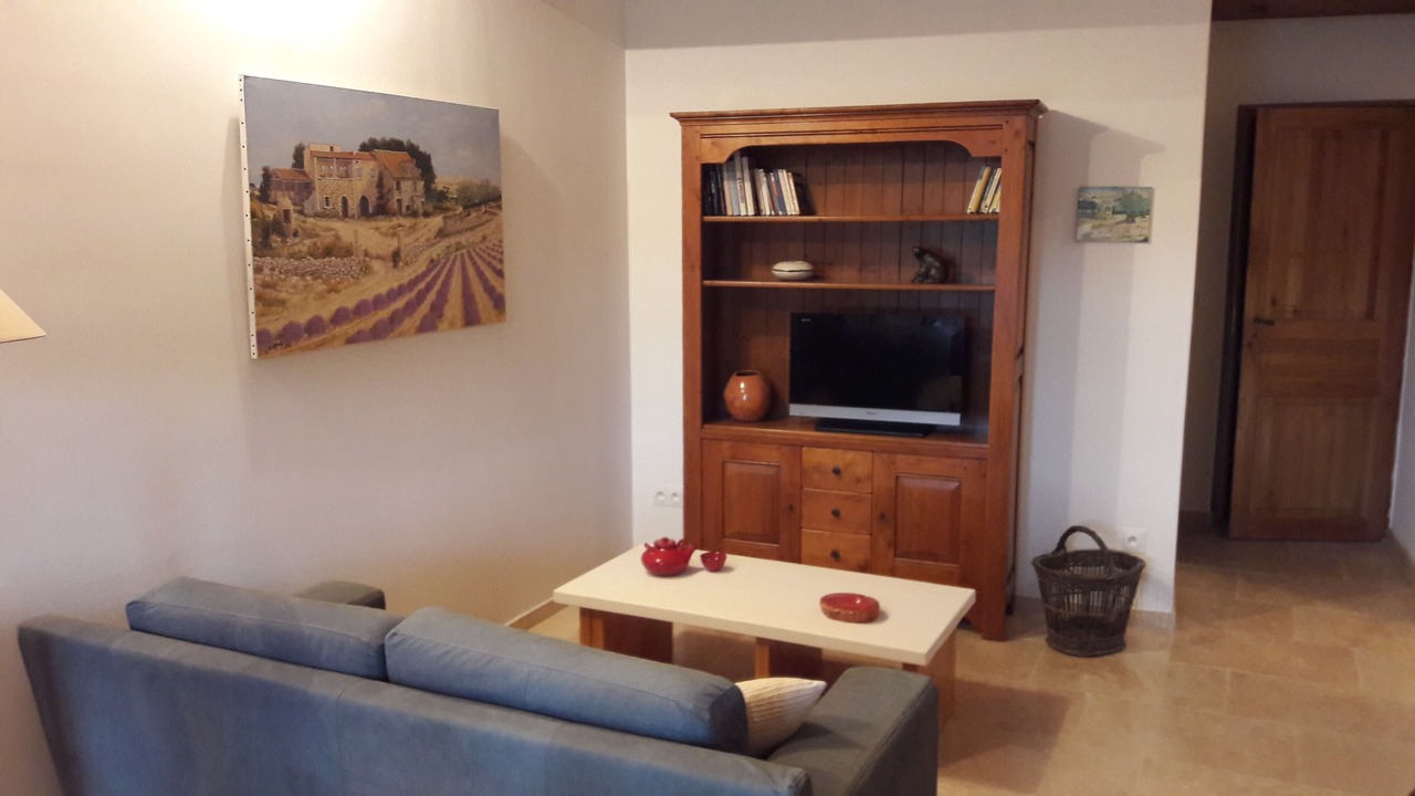 Photo of Livingroom in Caromb