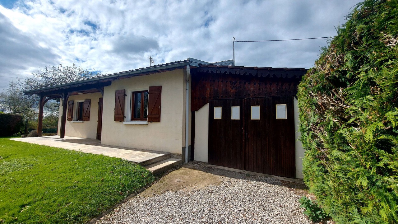 Photo of Outdoor in Venisey