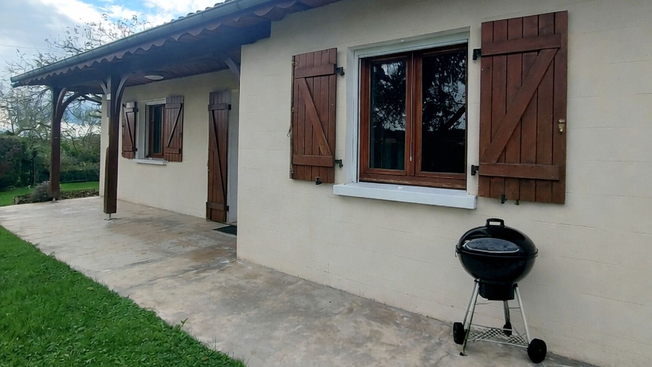Photo of Outdoor in Venisey