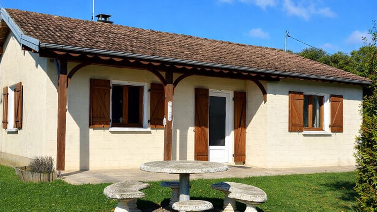 Photo of Outdoor in Venisey