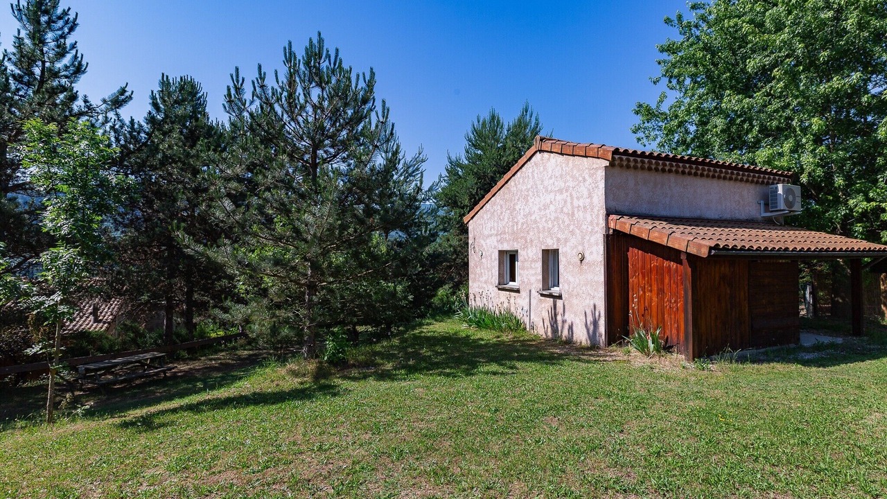 Photo of Outdoor in Colombier-le-Vieux
