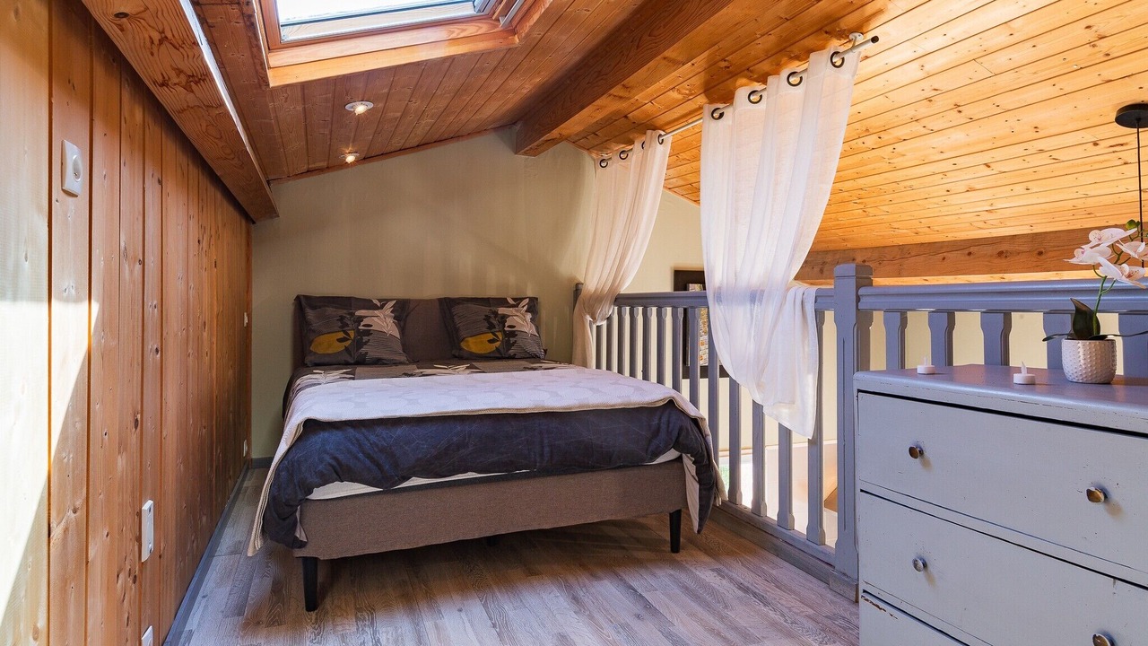 Photo of Bedroom in Colombier-le-Vieux