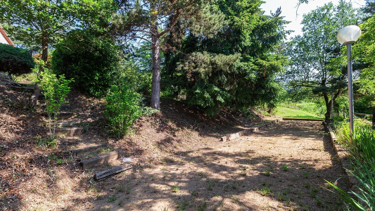 Photo of Outdoor in Colombier-le-Vieux