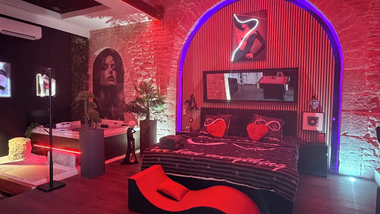 Photo of Bedroom in Lons-le-Saunier