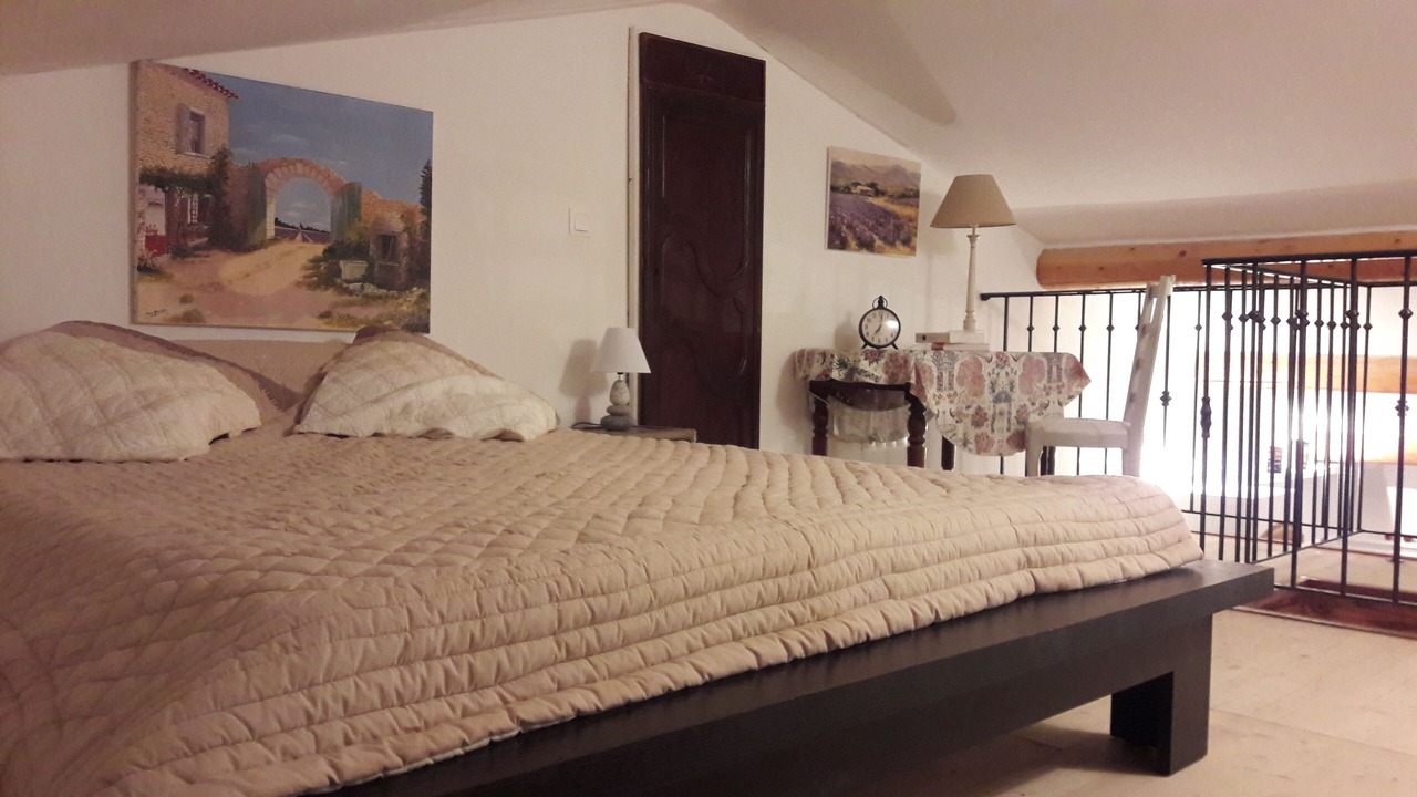 Photo of Bedroom in Caromb