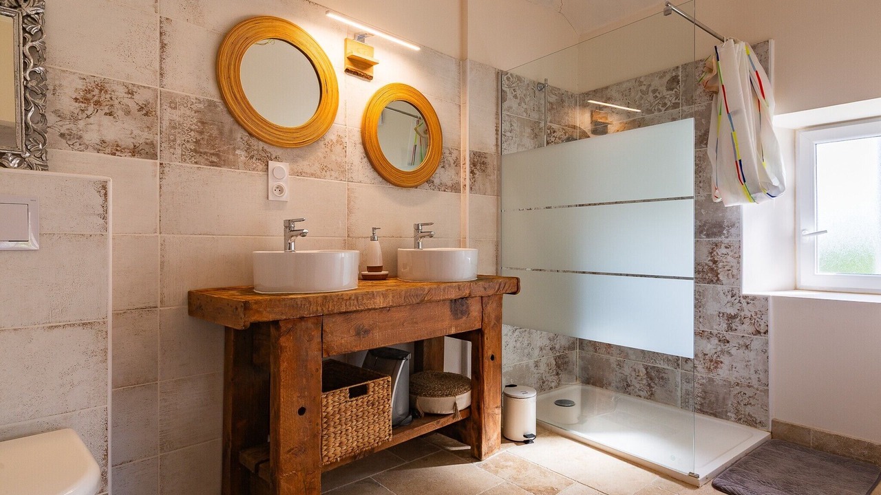 Photo of Bathroom in La Roche-sur-Grane