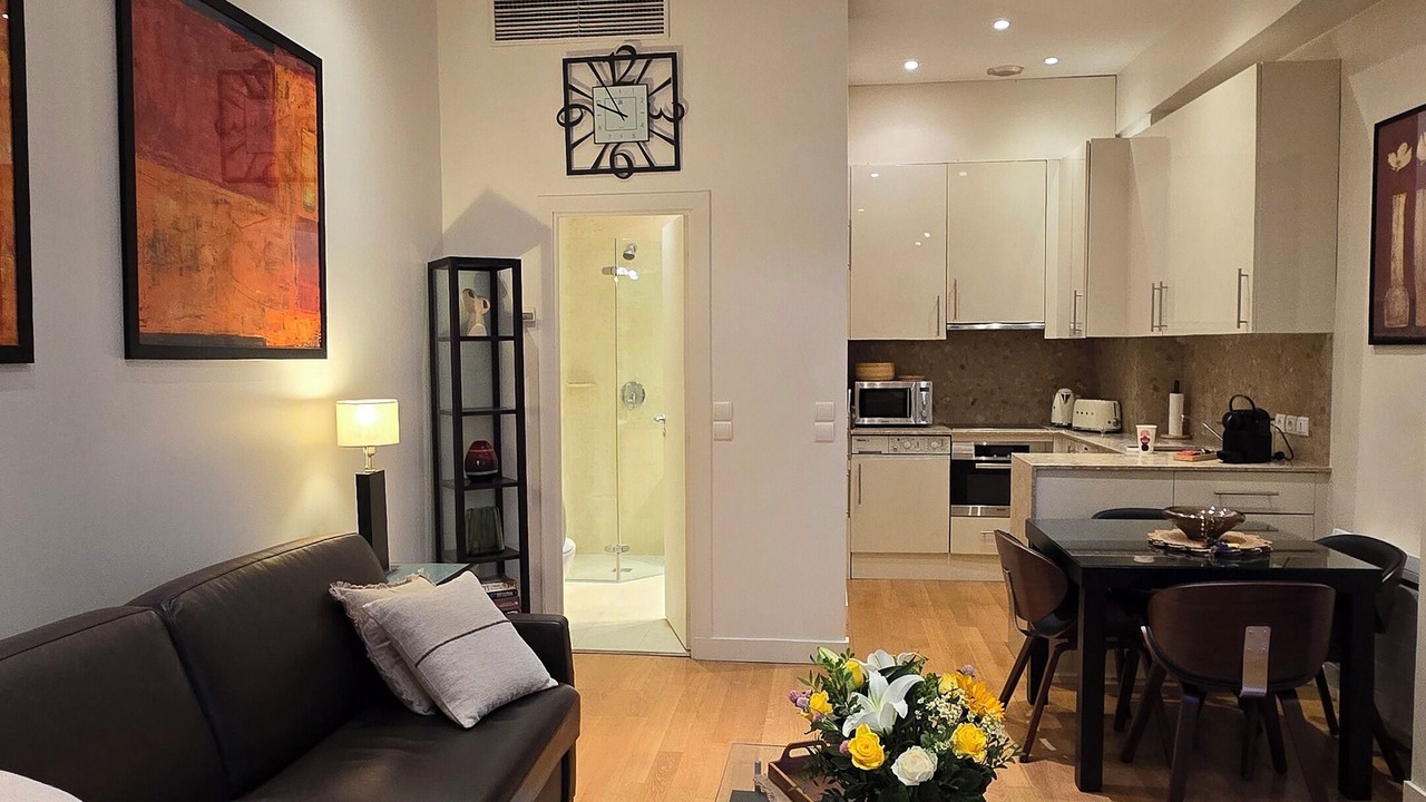 Photo of Livingroom in Quartier de la Place-Vendome