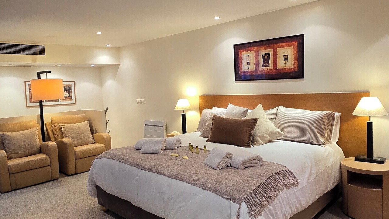 Photo of Bedroom in Quartier de la Place-Vendome