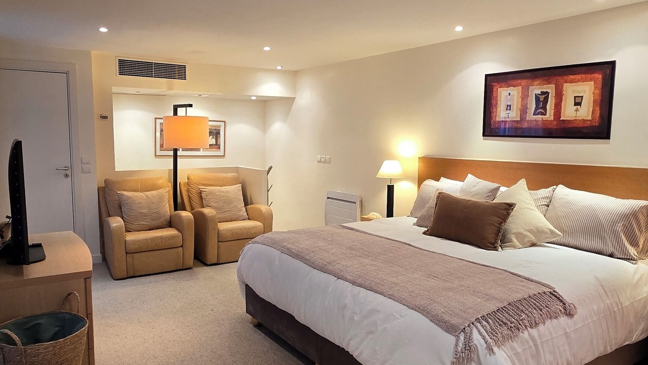 Photo of Bedroom in Quartier de la Place-Vendome