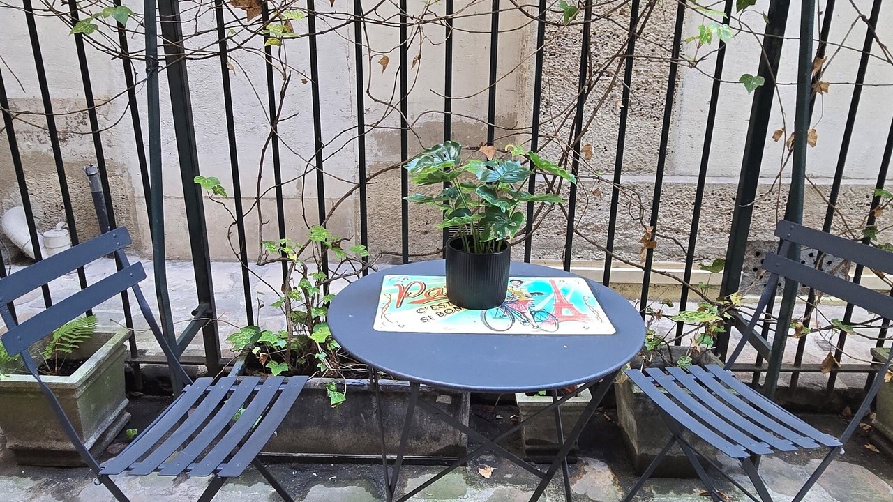 Photo of Patio Balcony in Quartier de la Place-Vendome