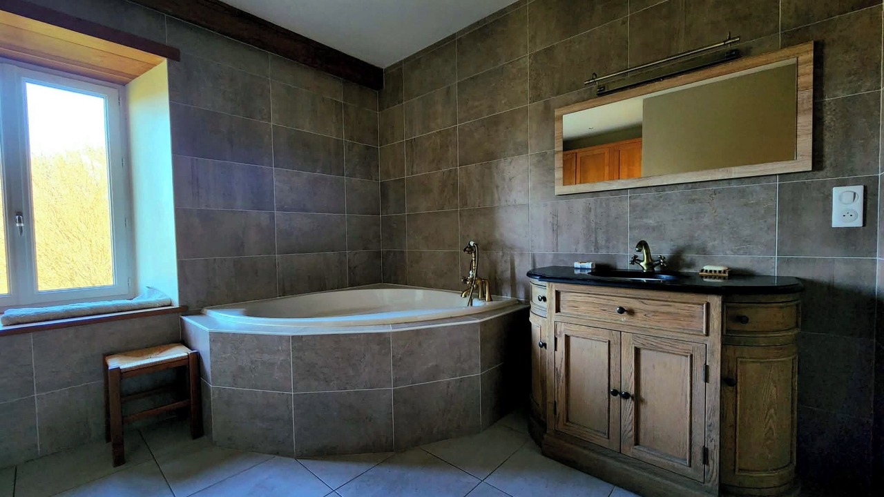 Photo of Bathroom in Lormes