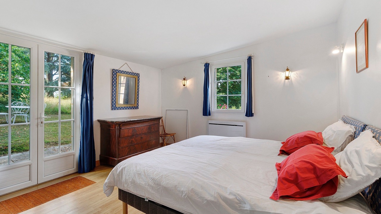 Photo of Bedroom in Saint-Crepin-d'Auberoche