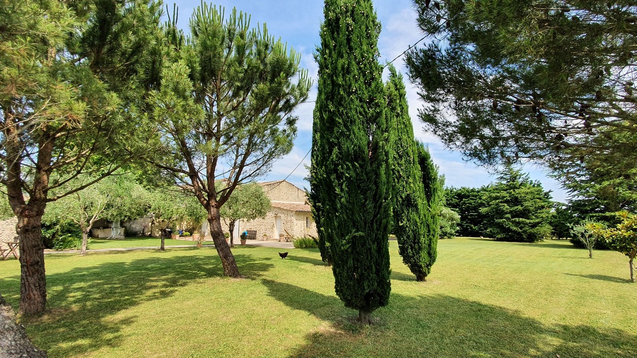Photo of Outdoor in Chateauneuf-du-Rhone