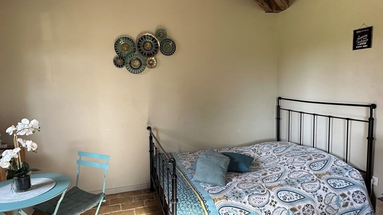 Photo of Bedroom in Chateauneuf-du-Rhone