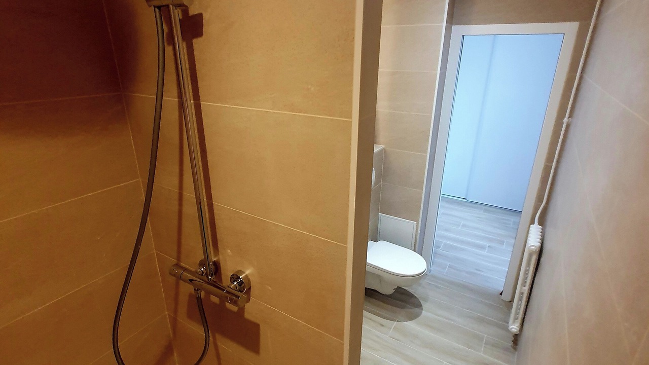 Photo of Bathroom in Le Kremlin-Bicetre