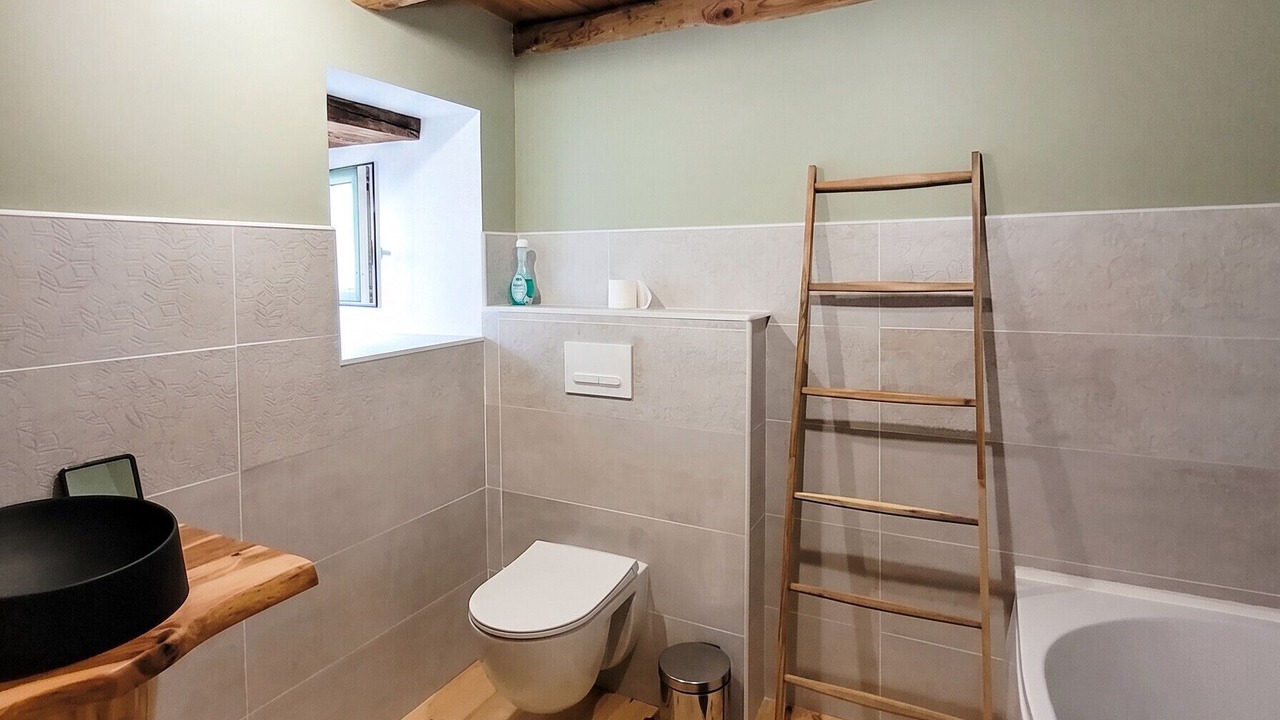 Photo of Bathroom in Alleuze