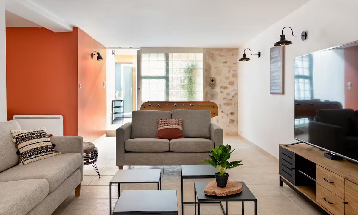 Photo of Livingroom in La Baume-de-Transit