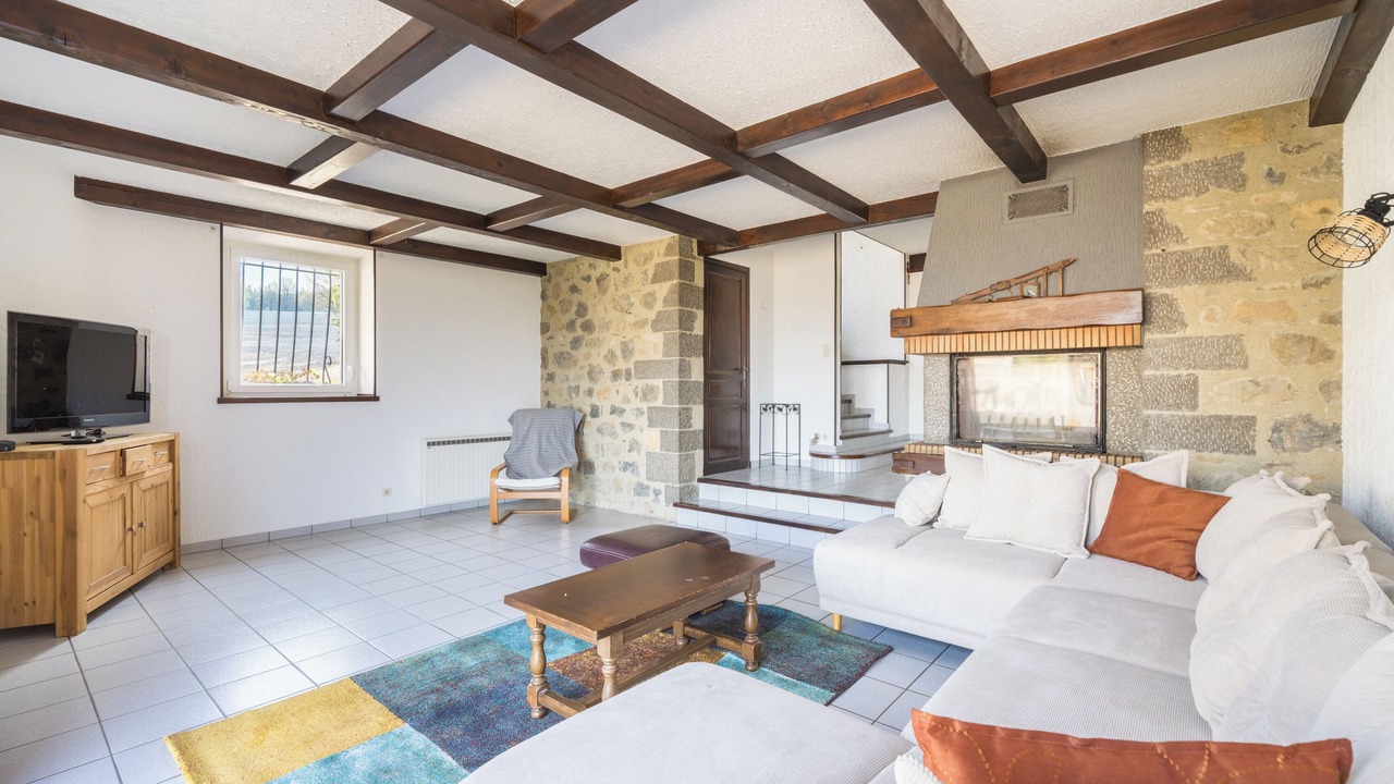 Photo of Livingroom in Sampzon