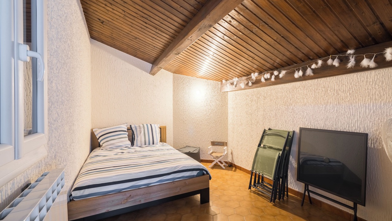 Photo of Bedroom in Sampzon